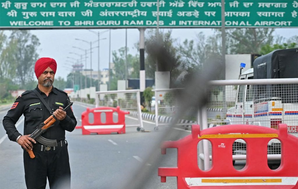 कश्मीर सीमामा भारत–पाकिस्तानविरुद्ध गोलाबारी जारी