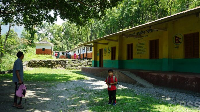 आधारभूत कक्षामा विद्यार्थी शून्य, निजीमा पठाएको गुनासो