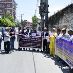 भारत–पाकिस्तान तनाव : काठमाडौंमा दुवै देशका दूतावास अगाडि प्रदर्शन (तस्वीरहरू)