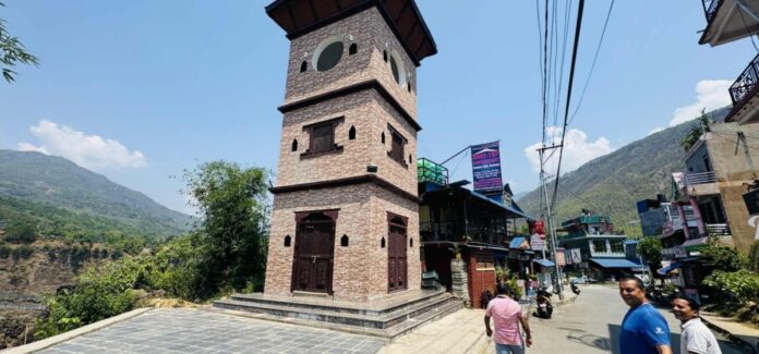 ८० लाख रुपैयाँ खर्चेर बनाएको घण्टाघर दुई वर्षदेखि प्रयोगविहीन